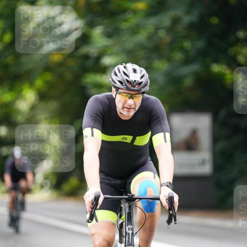 14.09.2025 - Stadtparktriathlon Michael Burmester http://msf.ph/oto/8914842 14.09.2025 12:43:38 Radfahren 1244, 1252, 1267, 1296, 1298, 1361, 1365, 1367, 1405, 1407 meine-sportfotos.de