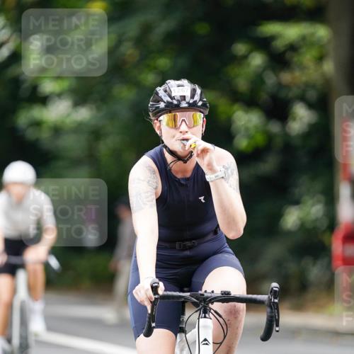 14.09.2025 - Stadtparktriathlon Michael Burmester http://msf.ph/oto/8914847 14.09.2025 12:43:42 Radfahren 1252, 1267, 1296, 1298, 1361, 1365, 1367, 1405, 1407 meine-sportfotos.de