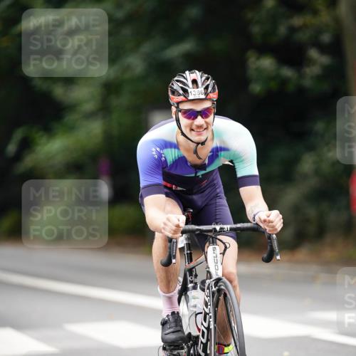 14.09.2025 - Stadtparktriathlon Michael Burmester http://msf.ph/oto/8914862 14.09.2025 12:44:06 Radfahren 1246, 1386, 1388 meine-sportfotos.de