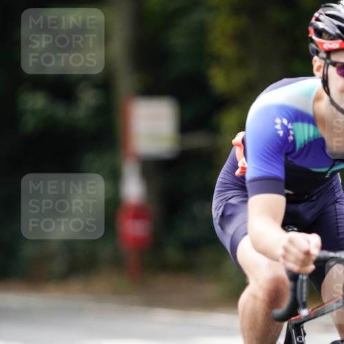 14.09.2025 - Stadtparktriathlon Michael Burmester http://msf.ph/oto/8914863 14.09.2025 12:44:07 Radfahren 1246, 1386, 1388 meine-sportfotos.de