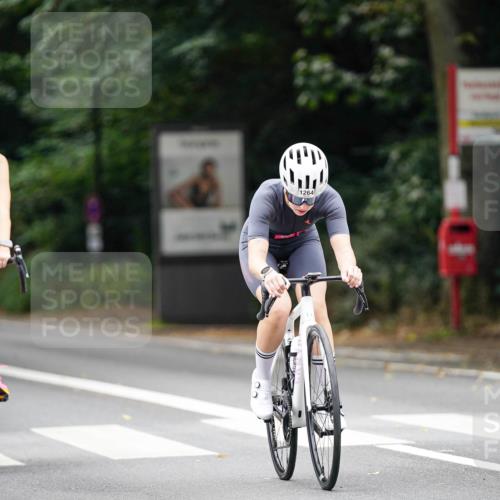 14.09.2025 - Stadtparktriathlon Michael Burmester http://msf.ph/oto/8914882 14.09.2025 12:44:31 Radfahren 1264, 1286, 1324, 1356, 1377 meine-sportfotos.de