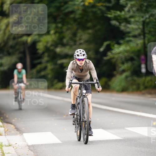14.09.2025 - Stadtparktriathlon Michael Burmester http://msf.ph/oto/8914886 14.09.2025 12:44:37 Radfahren 1264, 1286, 1307, 1324, 1350, 1381 meine-sportfotos.de