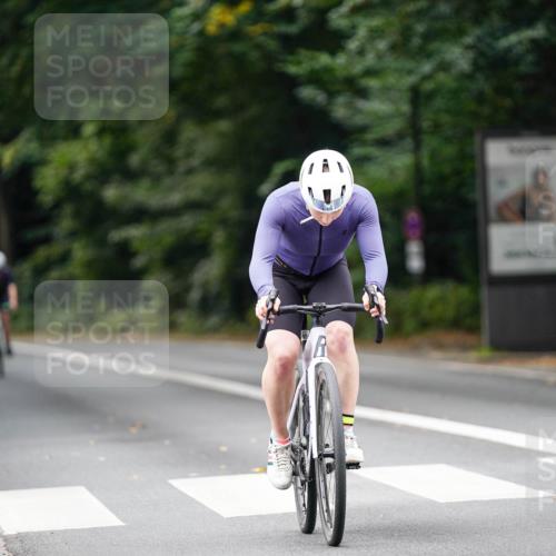 14.09.2025 - Stadtparktriathlon Michael Burmester http://msf.ph/oto/8914902 14.09.2025 12:44:58 Radfahren 1293, 1311, 1315, 1322, 1351, 1392, 1404 meine-sportfotos.de