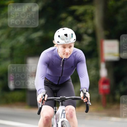 14.09.2025 - Stadtparktriathlon Michael Burmester http://msf.ph/oto/8914903 14.09.2025 12:44:59 Radfahren 1293, 1311, 1315, 1322, 1351, 1392, 1404 meine-sportfotos.de
