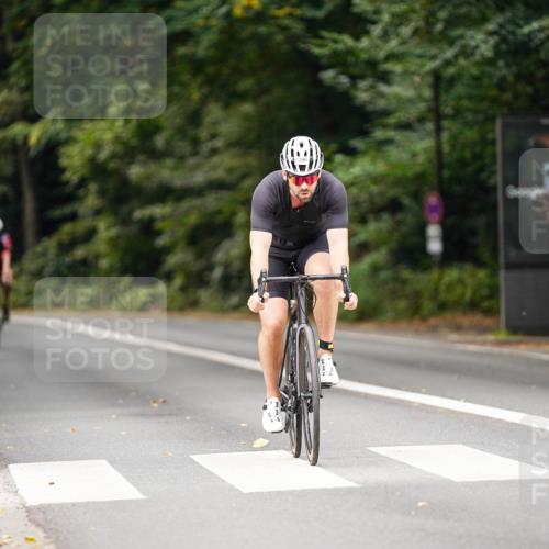 14.09.2025 - Stadtparktriathlon Michael Burmester http://msf.ph/oto/8914913 14.09.2025 12:45:15 Radfahren 1231, 1396, 1420 meine-sportfotos.de