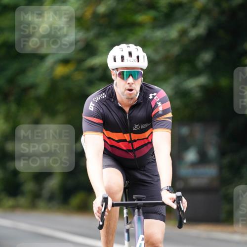 14.09.2025 - Stadtparktriathlon Michael Burmester http://msf.ph/oto/8914917 14.09.2025 12:45:21 Radfahren 1231, 1380, 1396, 1420 meine-sportfotos.de