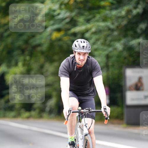 14.09.2025 - Stadtparktriathlon Michael Burmester http://msf.ph/oto/8914919 14.09.2025 12:45:25 Radfahren 1231, 1380, 1420 meine-sportfotos.de