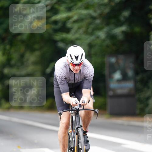 14.09.2025 - Stadtparktriathlon Michael Burmester http://msf.ph/oto/8914922 14.09.2025 12:45:35 Radfahren 1345, 1347, 1369 meine-sportfotos.de