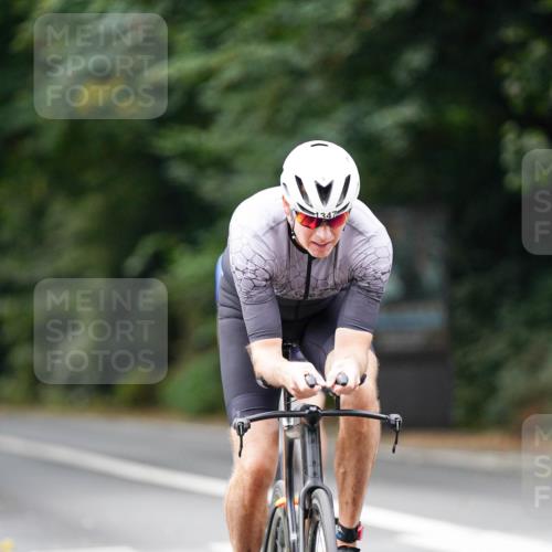 14.09.2025 - Stadtparktriathlon Michael Burmester http://msf.ph/oto/8914923 14.09.2025 12:45:36 Radfahren 1345, 1347, 1369 meine-sportfotos.de