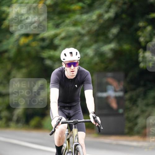 14.09.2025 - Stadtparktriathlon Michael Burmester http://msf.ph/oto/8914927 14.09.2025 12:45:42 Radfahren 1308, 1344, 1345, 1347, 1359, 1369 meine-sportfotos.de