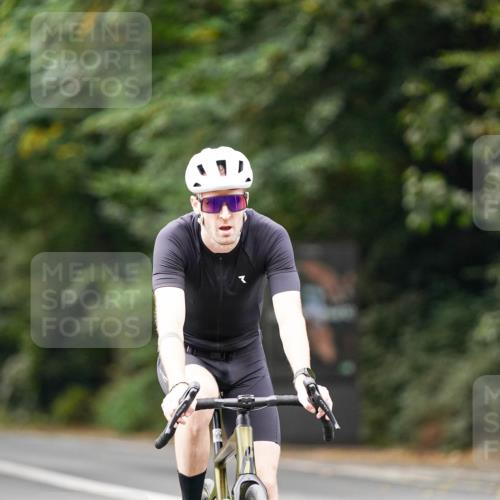 14.09.2025 - Stadtparktriathlon Michael Burmester http://msf.ph/oto/8914928 14.09.2025 12:45:42 Radfahren 1308, 1344, 1345, 1347, 1359, 1369 meine-sportfotos.de