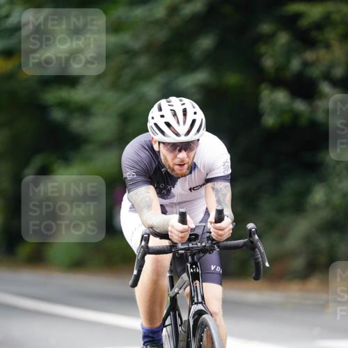 14.09.2025 - Stadtparktriathlon Michael Burmester http://msf.ph/oto/8914930 14.09.2025 12:45:45 Radfahren 1308, 1344, 1345, 1359 meine-sportfotos.de