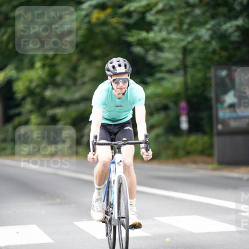 14.09.2025 - Stadtparktriathlon Michael Burmester http://msf.ph/oto/8914935 14.09.2025 12:45:49 Radfahren 1308, 1344, 1345, 1359 meine-sportfotos.de