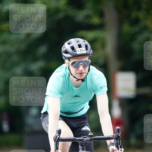 14.09.2025 - Stadtparktriathlon Michael Burmester http://msf.ph/oto/8914936 14.09.2025 12:45:49 Radfahren 1308, 1344, 1345, 1359 meine-sportfotos.de