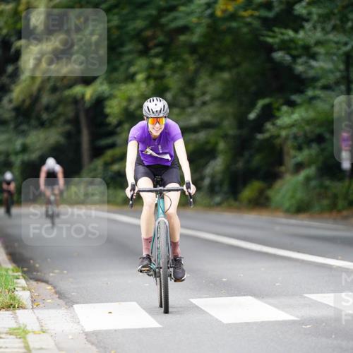 14.09.2025 - Stadtparktriathlon Michael Burmester http://msf.ph/oto/8914938 14.09.2025 12:46:01 Radfahren 1291, 1413 meine-sportfotos.de