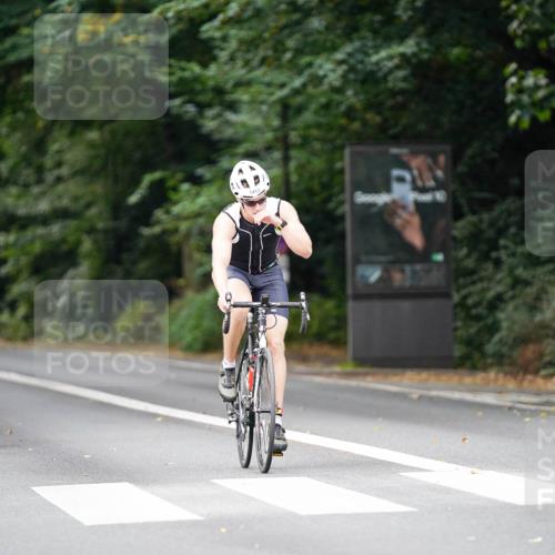 14.09.2025 - Stadtparktriathlon Michael Burmester http://msf.ph/oto/8914940 14.09.2025 12:46:06 Radfahren 1291, 1368, 1413 meine-sportfotos.de