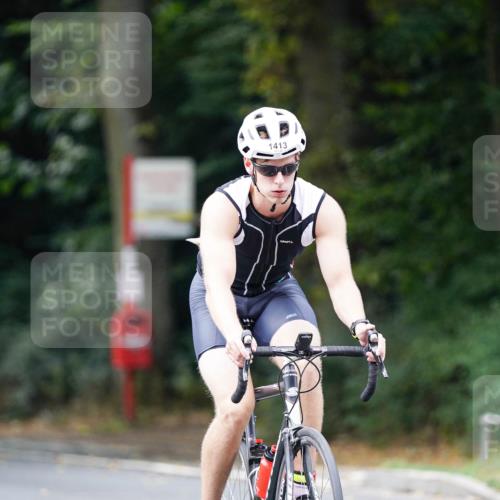 14.09.2025 - Stadtparktriathlon Michael Burmester http://msf.ph/oto/8914941 14.09.2025 12:46:07 Radfahren 1241, 1291, 1368, 1413 meine-sportfotos.de