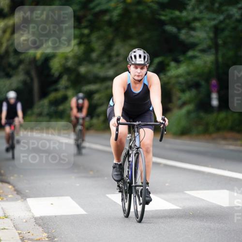 14.09.2025 - Stadtparktriathlon Michael Burmester http://msf.ph/oto/8914945 14.09.2025 12:46:14 Radfahren 1241, 1319, 1335, 1368, 1413, 1417 meine-sportfotos.de