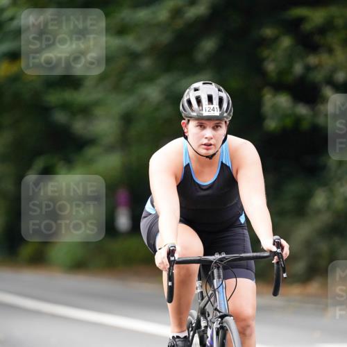 14.09.2025 - Stadtparktriathlon Michael Burmester http://msf.ph/oto/8914946 14.09.2025 12:46:15 Radfahren 1241, 1319, 1335, 1368, 1417 meine-sportfotos.de