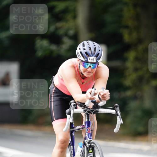 14.09.2025 - Stadtparktriathlon Michael Burmester http://msf.ph/oto/8914954 14.09.2025 12:46:24 Radfahren 1281, 1290, 1319, 1335, 1417 meine-sportfotos.de