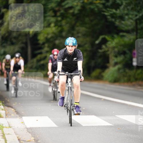 14.09.2025 - Stadtparktriathlon Michael Burmester http://msf.ph/oto/8914971 14.09.2025 12:46:57 Radfahren 1256, 1273, 1326, 1357, 1410 meine-sportfotos.de