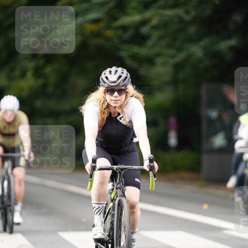 14.09.2025 - Stadtparktriathlon Michael Burmester http://msf.ph/oto/8914974 14.09.2025 12:47:01 Radfahren 1256, 1273, 1294, 1357, 1376, 1410 meine-sportfotos.de