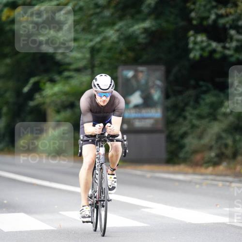 14.09.2025 - Stadtparktriathlon Michael Burmester http://msf.ph/oto/8914988 14.09.2025 12:47:24 Radfahren 1200, 1215, 1275, 1370, 1382 meine-sportfotos.de