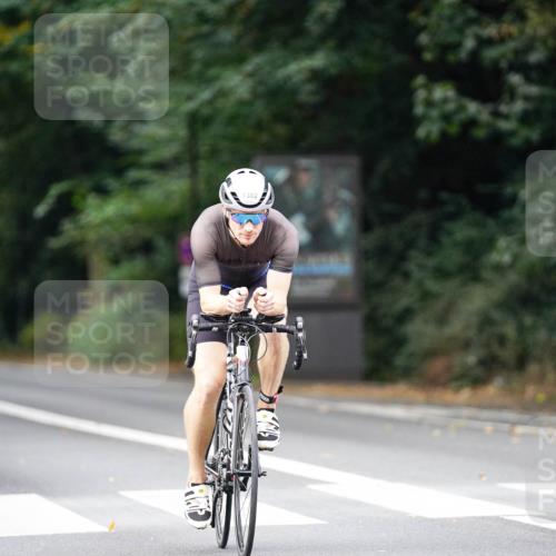 14.09.2025 - Stadtparktriathlon Michael Burmester http://msf.ph/oto/8914989 14.09.2025 12:47:24 Radfahren 1200, 1215, 1275, 1370, 1382 meine-sportfotos.de