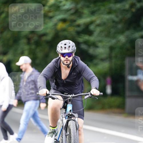 14.09.2025 - Stadtparktriathlon Michael Burmester http://msf.ph/oto/8914994 14.09.2025 12:47:31 Radfahren 1215, 1275, 1370, 1382, 1397, 1414 meine-sportfotos.de