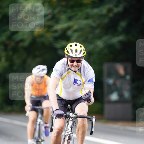 14.09.2025 - Stadtparktriathlon Michael Burmester http://msf.ph/oto/8914998 14.09.2025 12:47:36 Radfahren 1215, 1261, 1349, 1397, 1414 meine-sportfotos.de