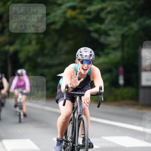 14.09.2025 - Stadtparktriathlon Michael Burmester http://msf.ph/oto/8915014 14.09.2025 12:47:46 Radfahren 1224, 1239, 1248, 1261, 1274, 1278, 1301, 1310, 1330, 1349, 1394, 1419 meine-sportfotos.de