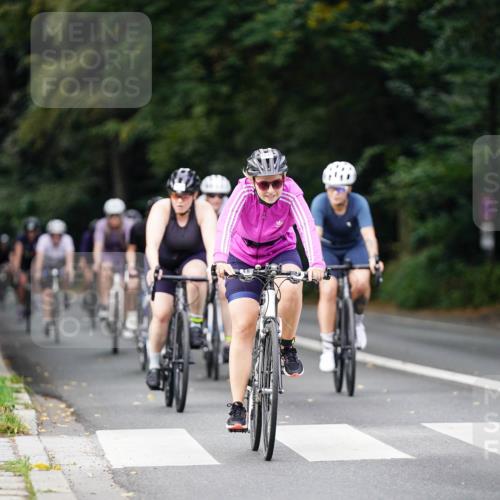 14.09.2025 - Stadtparktriathlon Michael Burmester http://msf.ph/oto/8915017 14.09.2025 12:47:48 Radfahren 1224, 1239, 1245, 1247, 1248, 1263, 1274, 1278, 1301, 1310, 1330, 1349, 1394, 1419 meine-sportfotos.de