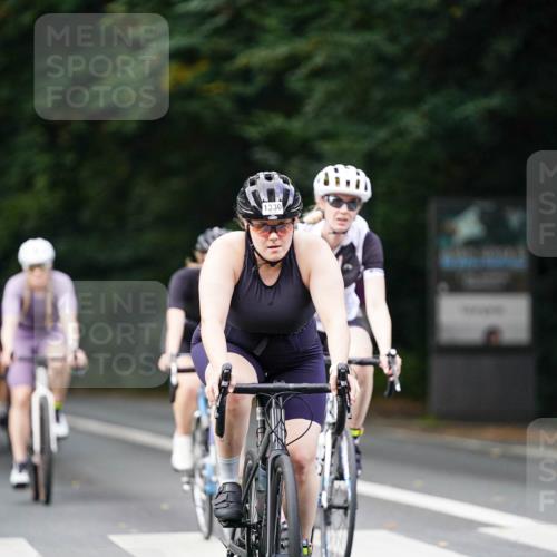 14.09.2025 - Stadtparktriathlon Michael Burmester http://msf.ph/oto/8915022 14.09.2025 12:47:50 Radfahren 1224, 1239, 1245, 1247, 1248, 1263, 1274, 1278, 1301, 1310, 1330, 1394, 1419 meine-sportfotos.de