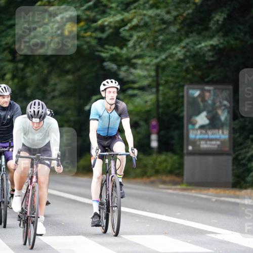14.09.2025 - Stadtparktriathlon Michael Burmester http://msf.ph/oto/8915045 14.09.2025 12:48:20 Radfahren 1249, 1306, 1321, 1327, 1353, 1358, 1374, 1389 meine-sportfotos.de