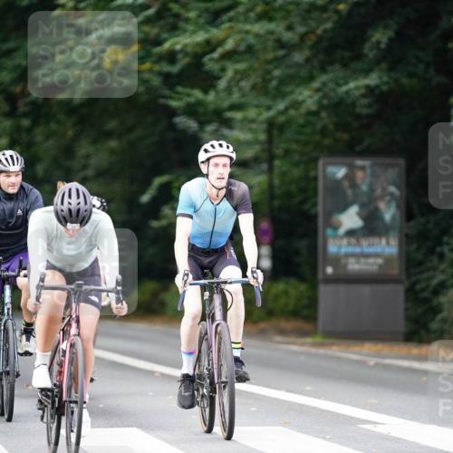 14.09.2025 - Stadtparktriathlon Michael Burmester http://msf.ph/oto/8915047 14.09.2025 12:48:20 Radfahren 1249, 1306, 1321, 1327, 1353, 1358, 1374, 1389 meine-sportfotos.de