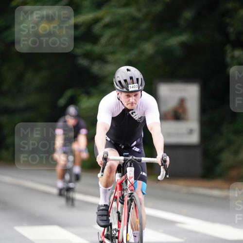 14.09.2025 - Stadtparktriathlon Michael Burmester http://msf.ph/oto/8915064 14.09.2025 12:48:41 Radfahren 1175, 1289, 1384, 1403 meine-sportfotos.de