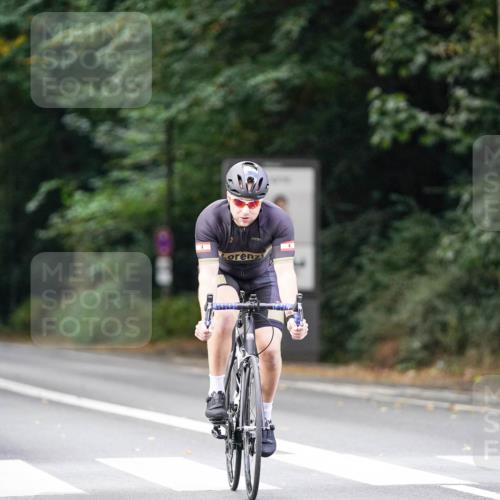 14.09.2025 - Stadtparktriathlon Michael Burmester http://msf.ph/oto/8915065 14.09.2025 12:48:42 Radfahren 1175, 1289, 1384, 1403 meine-sportfotos.de