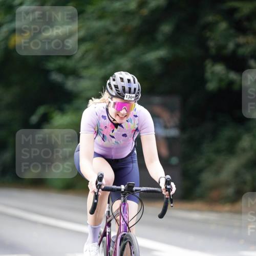 14.09.2025 - Stadtparktriathlon Michael Burmester http://msf.ph/oto/8915086 14.09.2025 12:49:22 Radfahren 1229, 1237, 1255, 1304, 1385 meine-sportfotos.de