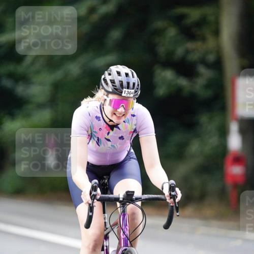 14.09.2025 - Stadtparktriathlon Michael Burmester http://msf.ph/oto/8915088 14.09.2025 12:49:22 Radfahren 1229, 1237, 1255, 1304, 1385 meine-sportfotos.de