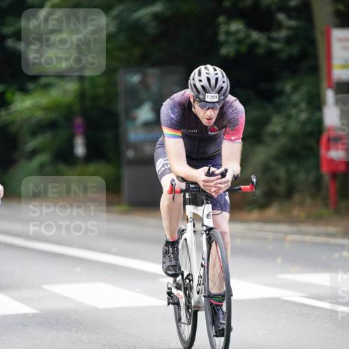 14.09.2025 - Stadtparktriathlon Michael Burmester http://msf.ph/oto/8915119 14.09.2025 12:50:00 Radfahren 1279, 1287, 1367, 1399 meine-sportfotos.de