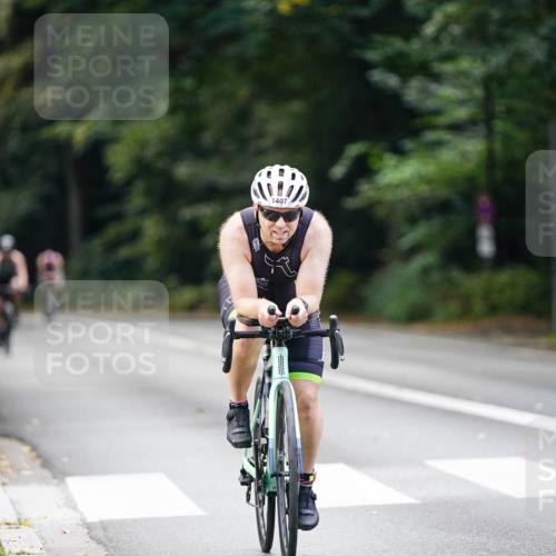 14.09.2025 - Stadtparktriathlon Michael Burmester http://msf.ph/oto/8915129 14.09.2025 12:50:11 Radfahren 1250, 1297, 1367, 1407 meine-sportfotos.de