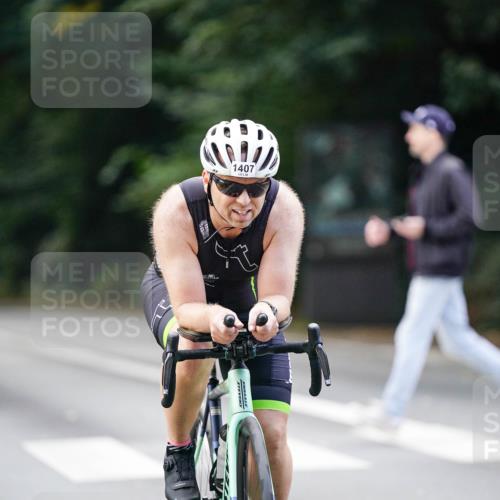 14.09.2025 - Stadtparktriathlon Michael Burmester http://msf.ph/oto/8915130 14.09.2025 12:50:11 Radfahren 1250, 1297, 1367, 1407 meine-sportfotos.de