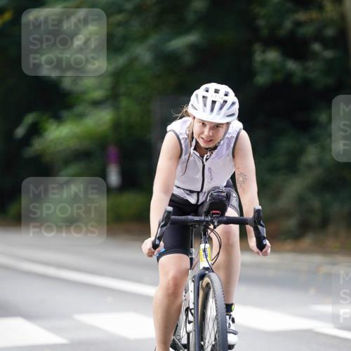 14.09.2025 - Stadtparktriathlon Michael Burmester http://msf.ph/oto/8915138 14.09.2025 12:50:22 Radfahren 1222, 1250, 1331, 1334, 1361, 1383, 1405 meine-sportfotos.de