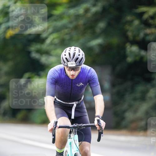 14.09.2025 - Stadtparktriathlon Michael Burmester http://msf.ph/oto/8915156 14.09.2025 12:50:41 Radfahren 1365, 1373 meine-sportfotos.de