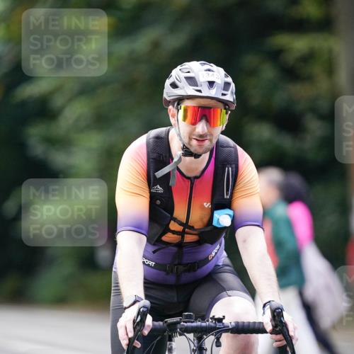 14.09.2025 - Stadtparktriathlon Michael Burmester http://msf.ph/oto/8915165 14.09.2025 12:50:50 Radfahren 1242, 1343, 1373 meine-sportfotos.de