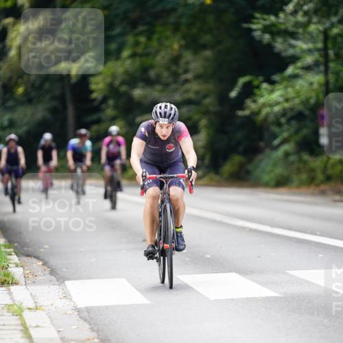 14.09.2025 - Stadtparktriathlon Michael Burmester http://msf.ph/oto/8915167 14.09.2025 12:51:02 Radfahren 1223, 1228, 1314, 1386 meine-sportfotos.de