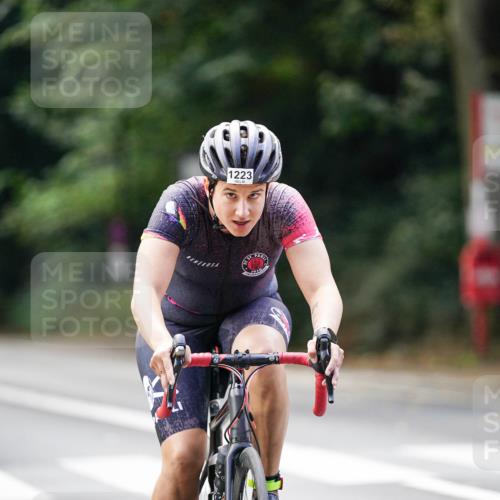 14.09.2025 - Stadtparktriathlon Michael Burmester http://msf.ph/oto/8915168 14.09.2025 12:51:03 Radfahren 1223, 1228, 1314, 1323, 1386 meine-sportfotos.de