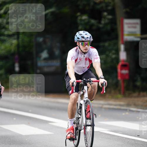14.09.2025 - Stadtparktriathlon Michael Burmester http://msf.ph/oto/8915178 14.09.2025 12:51:11 Radfahren 1228, 1244, 1280, 1314, 1323, 1386, 1390, 1391 meine-sportfotos.de