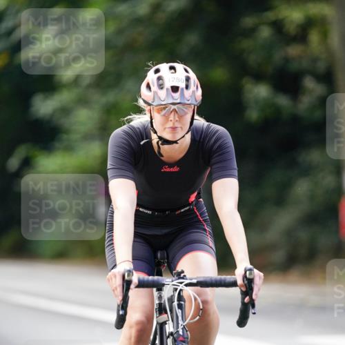 14.09.2025 - Stadtparktriathlon Michael Burmester http://msf.ph/oto/8915179 14.09.2025 12:51:12 Radfahren 1228, 1244, 1280, 1314, 1323, 1386, 1390, 1391 meine-sportfotos.de