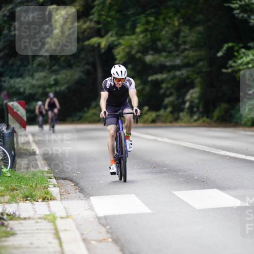 14.09.2025 - Stadtparktriathlon Michael Burmester http://msf.ph/oto/8915187 14.09.2025 12:51:19 Radfahren 1244, 1388, 1391 meine-sportfotos.de